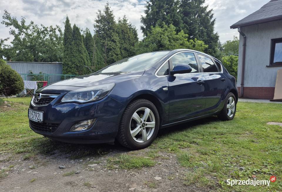 Opel Astra J Cosmo 14 TurboLPG 140 Oryginał radio Zawiercie