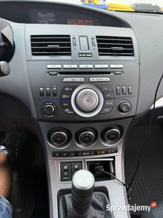 Mazda 2 16 benzyna ładna zarejestrowana II lakier metallic Bolesławiec