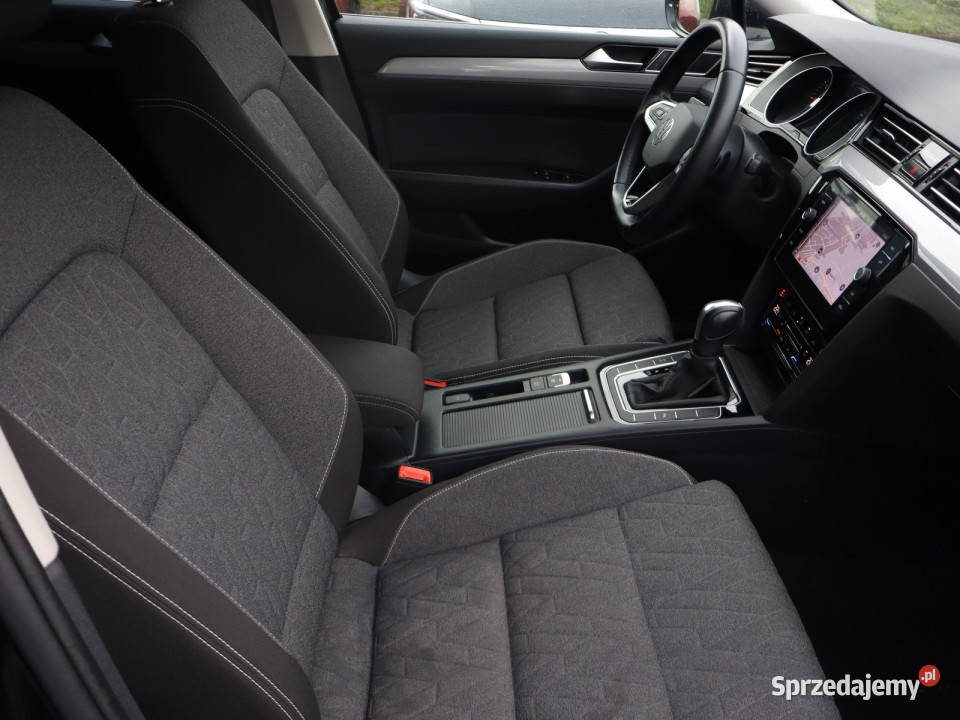 VW Passat 20 TDI Rok produkcji 2022 Bielany Wrocławskie