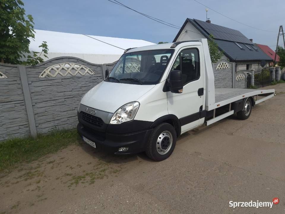 Auto lawetaStan idealny 30 170 35t hakklima Iveco Łobez