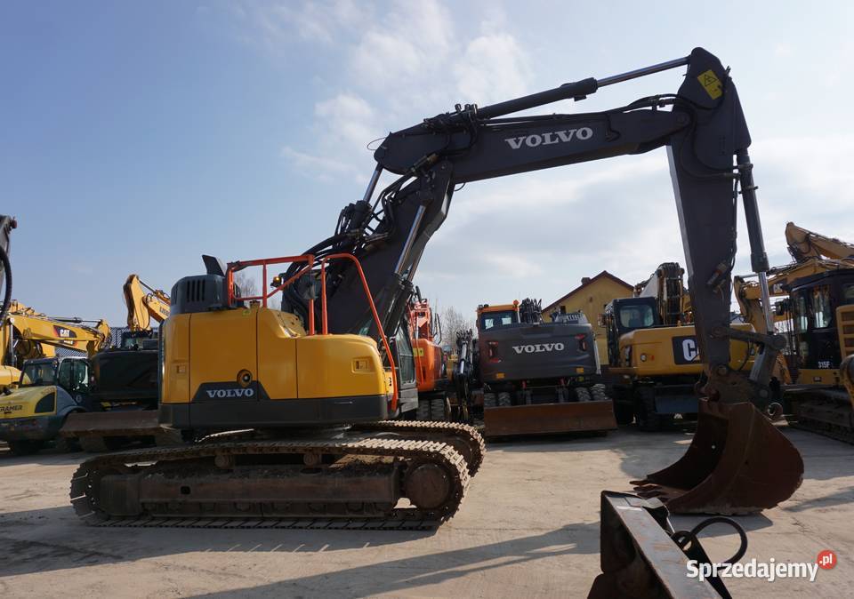 Koparka gąsienicowa Volvo EC 235L 2016 sprzedam