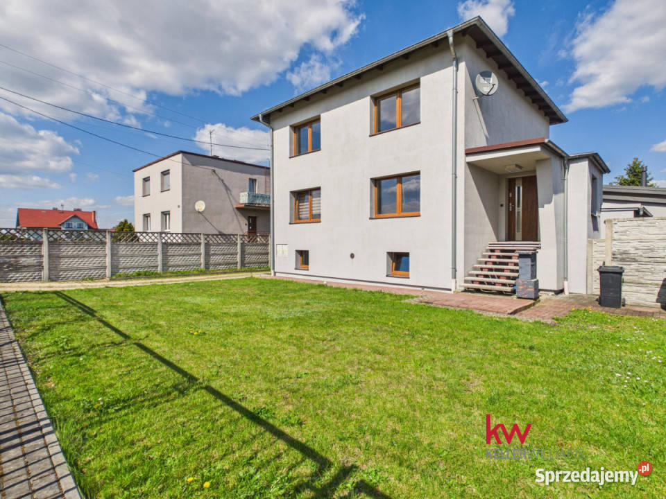 sprzedaży domu wolnostojącego 277m2 Lubliniec Rok budowy 1994