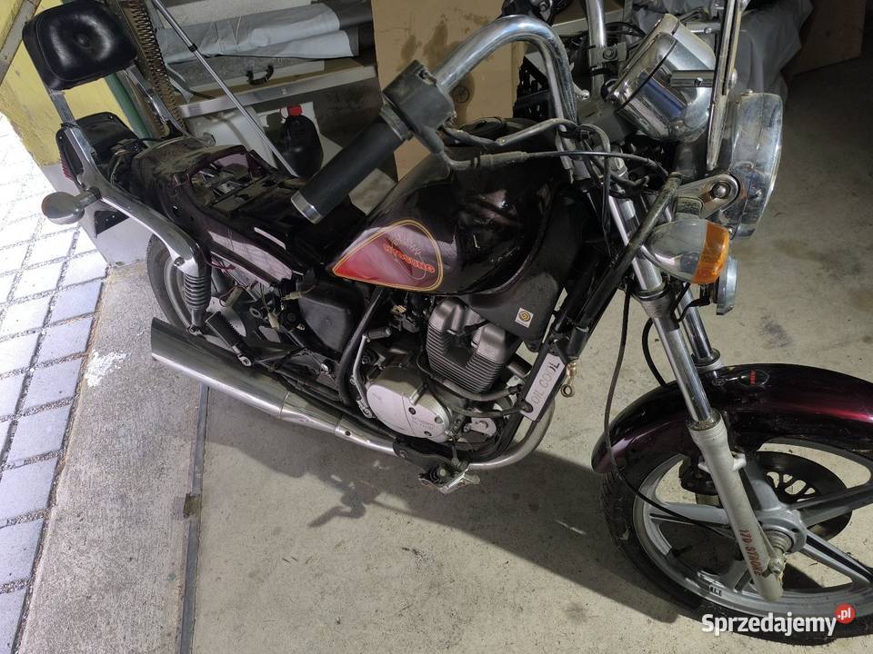 Hyosung GA 125 l chopper w całości na cześci
