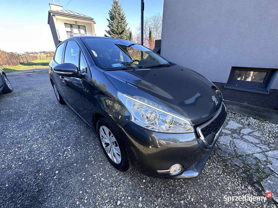 Peugeot 208 Nowy Rozrząd Bogate Wyposażenie Ładna