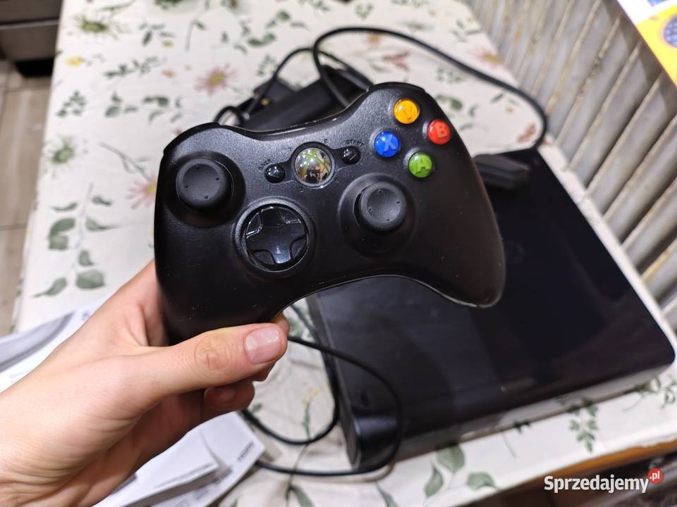 Sprzedam Xboxa 360 Kłonówek
