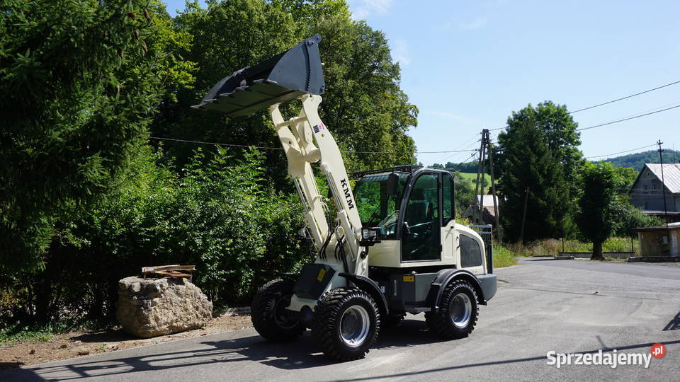 Fabrycznie nowa ładowarka KMM ZL18 Motoryzacja podlaskie