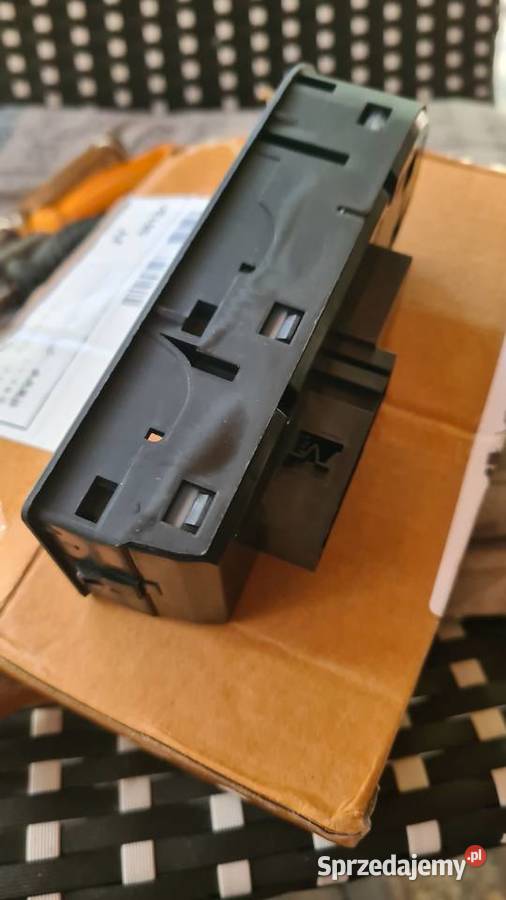 Przełącznik szyb i lusterek opel Astra H Łódź