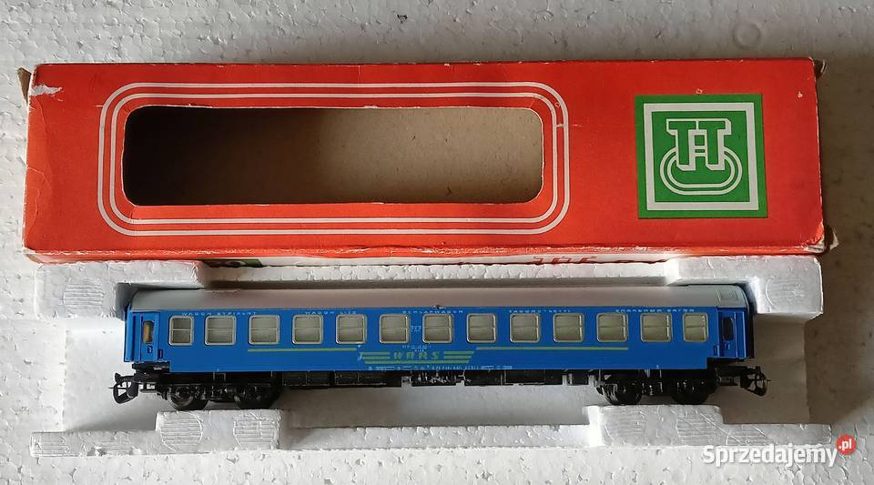 Wagon osobowy WARS PKP jasnoniebieski BTTB małopolskie