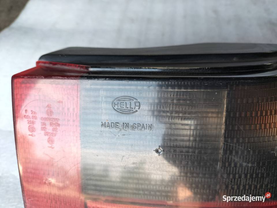 SEAT IBIZA 2 LAMPA TYLNA TYŁ PRAWA A2810881