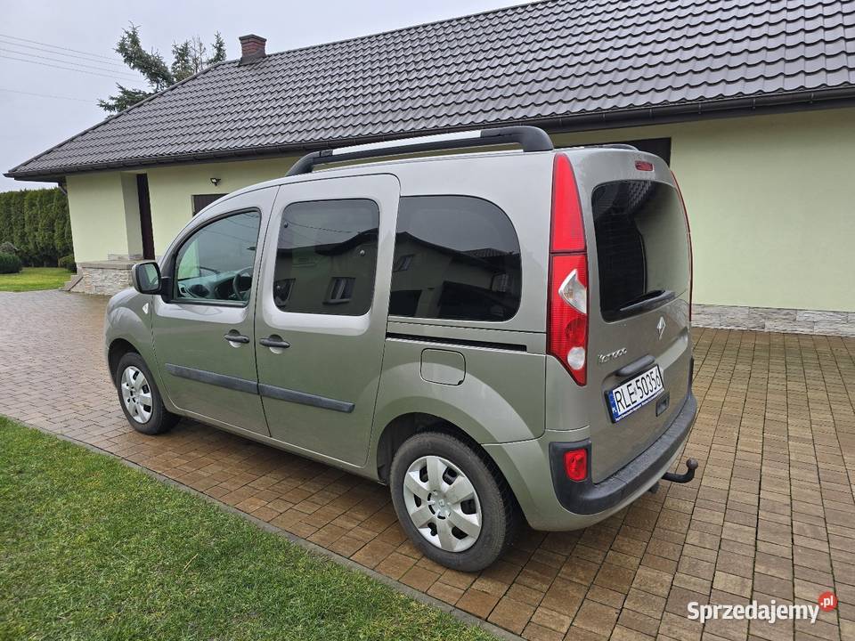 Renault Kangoo 16 benzyna 2009r Nowa Sarzyna