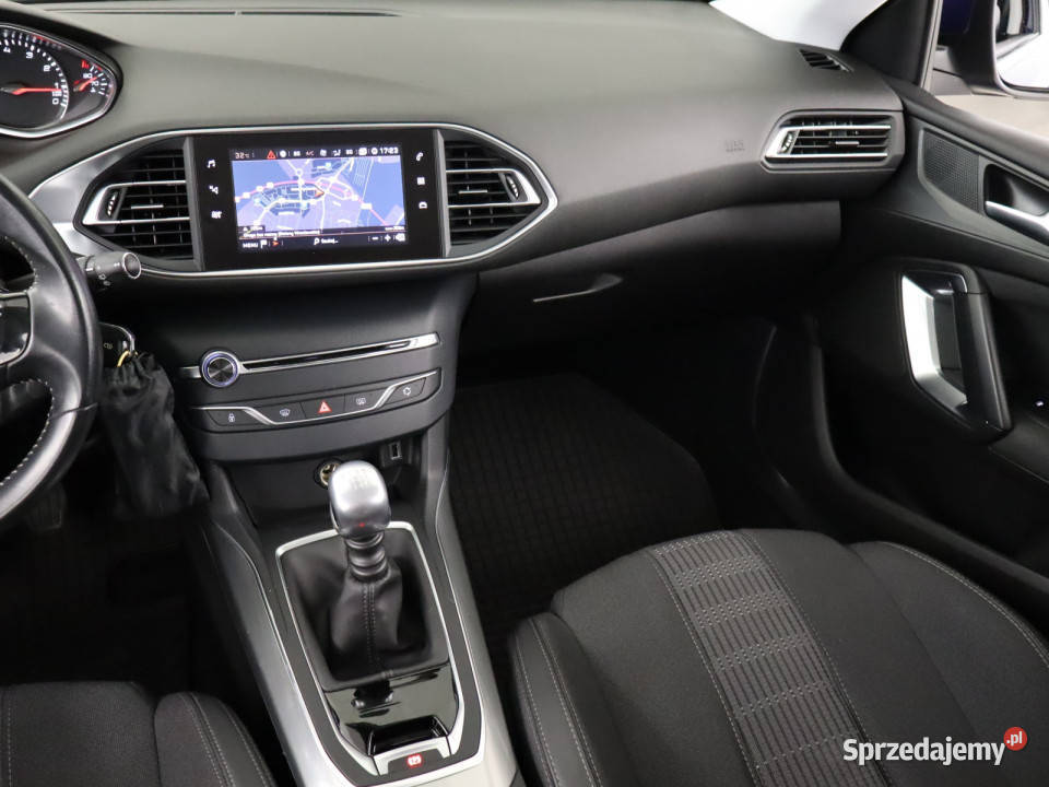 Peugeot 308 12 PureTech nieuszkodzony Bielany Wrocławskie sprzedam