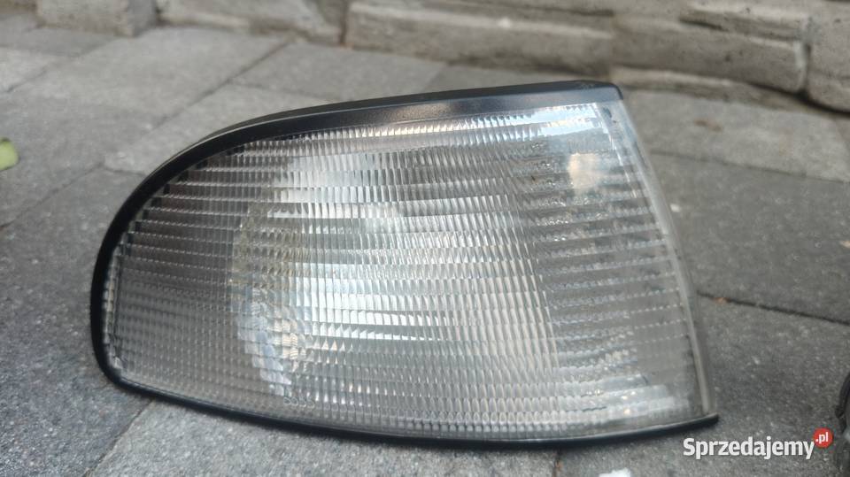 Zestaw lampy Audi A4 B5 reflektor lewy łódzkie sprzedam