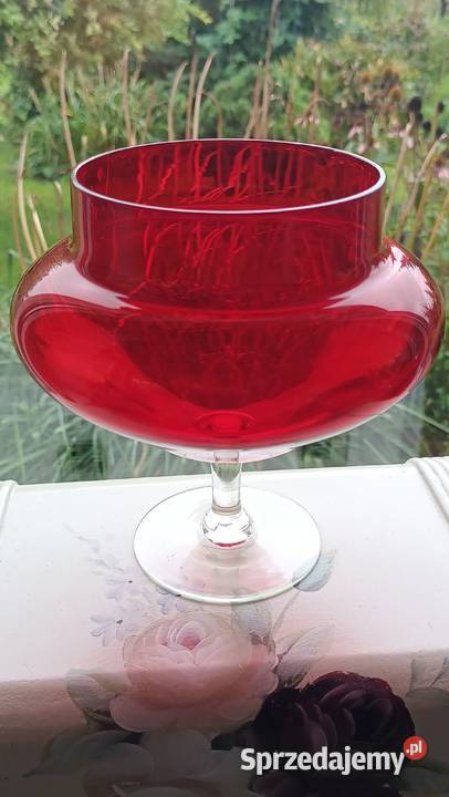Wazon puchar szklany czerwony rubinowy lubelskie Zamość