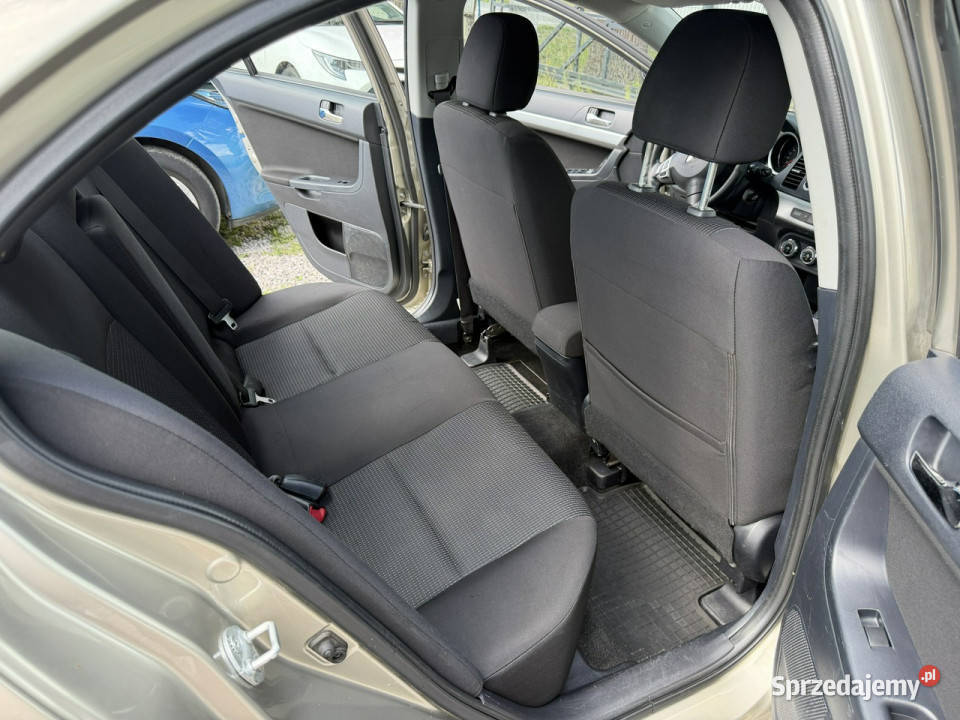 Mitsubishi Lancer 16 16v 117 I właściciel światła przeciwmgielne