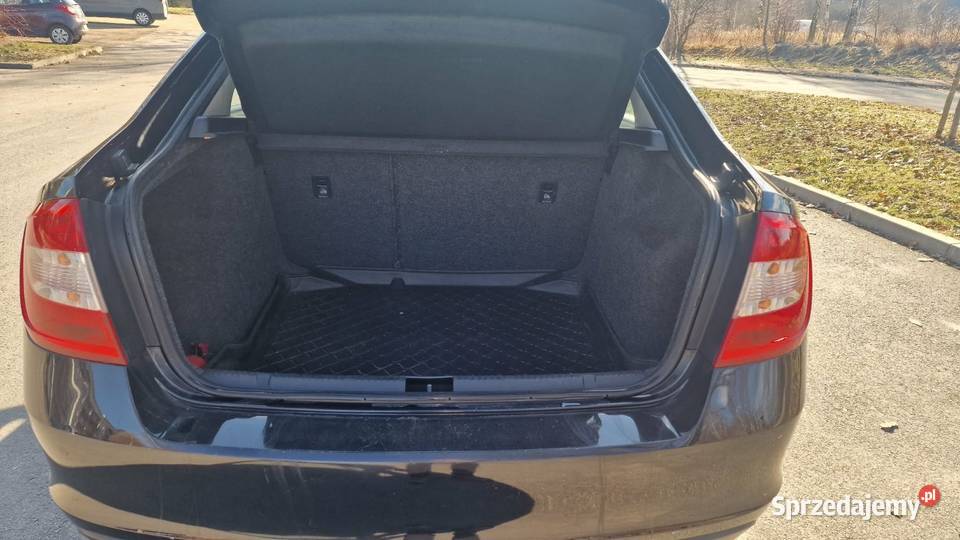 Skoda Rapid 12 Samochody osobowe dolnośląskie Lubań