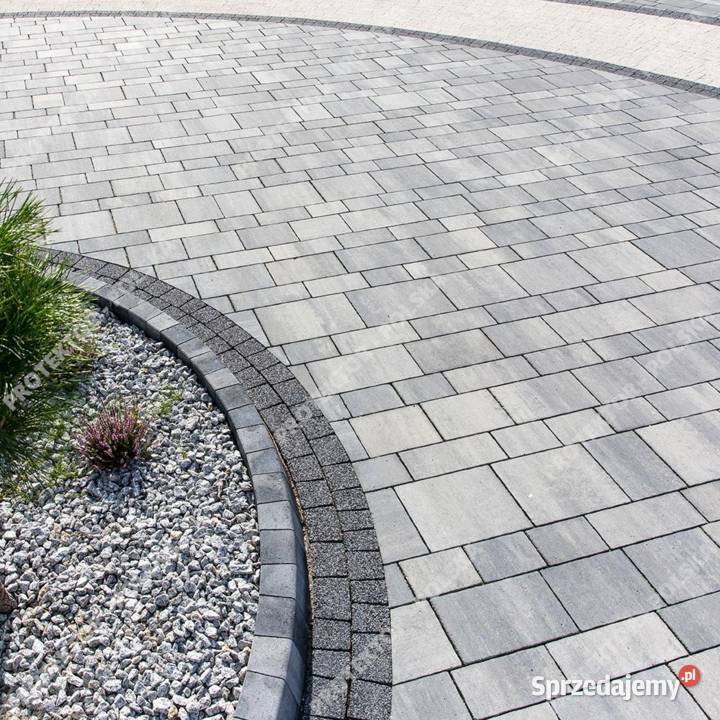 Promenada BrukBet kostka brukowa betonowa Poznań