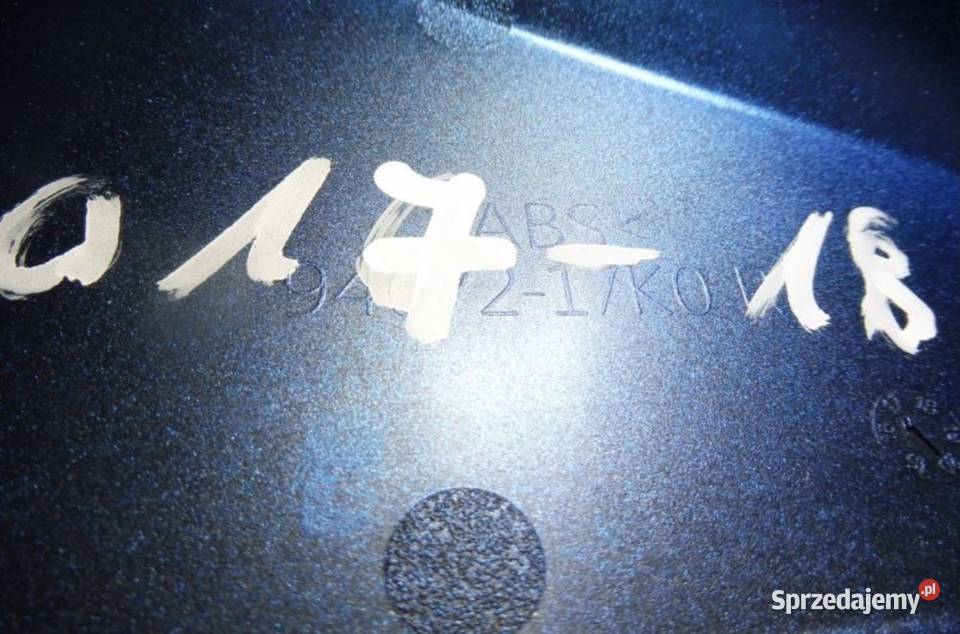 SUZUKI GSXR 1000 ABS Prawa górna owiewka osłona Poznań