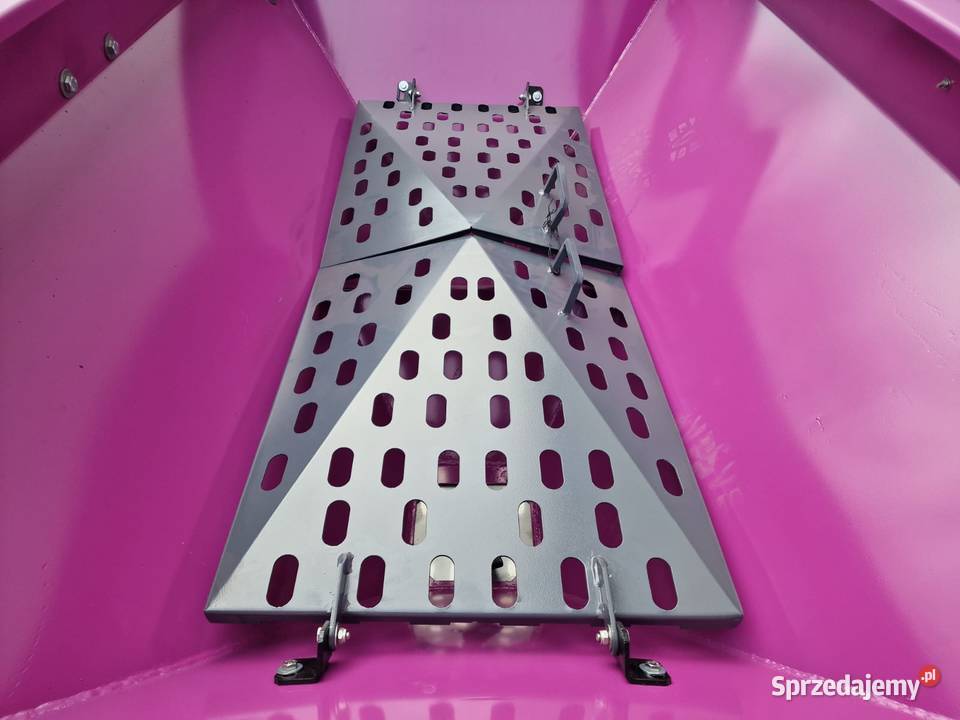 Rozsiewacz Dwutalerzowy z Polską Przekładnią Rolnictwo Sieradz