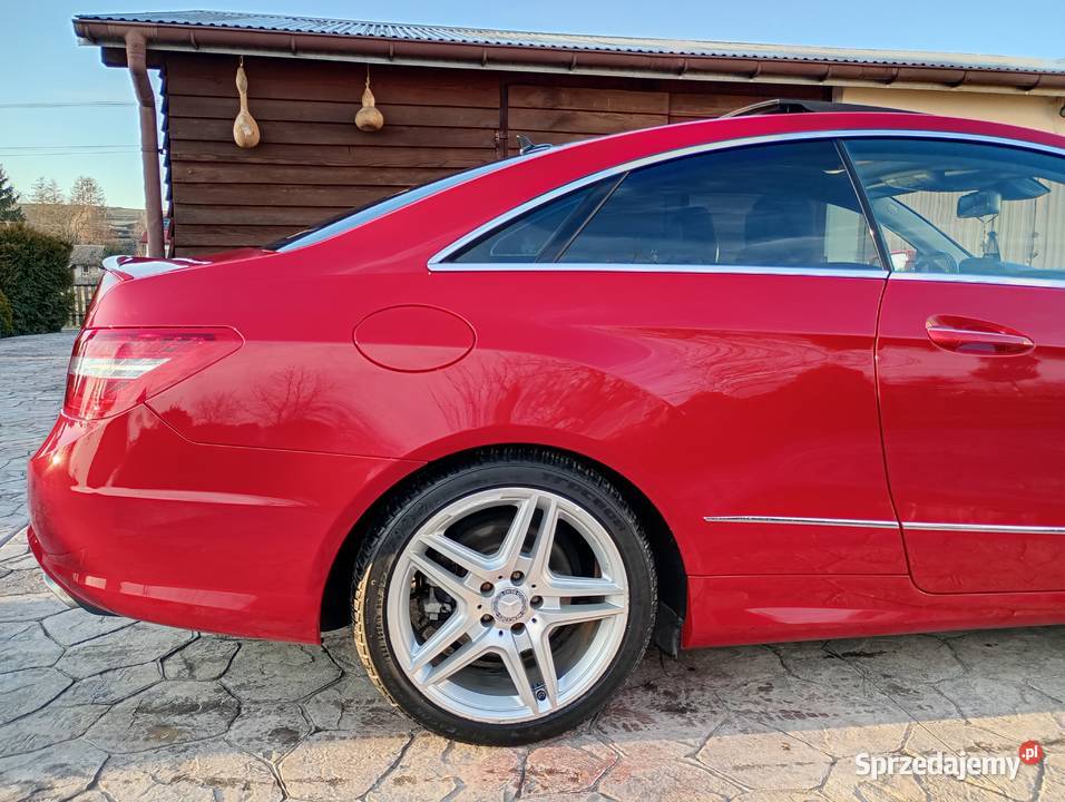 Mercedes E 550 V8 388 Przemyśl