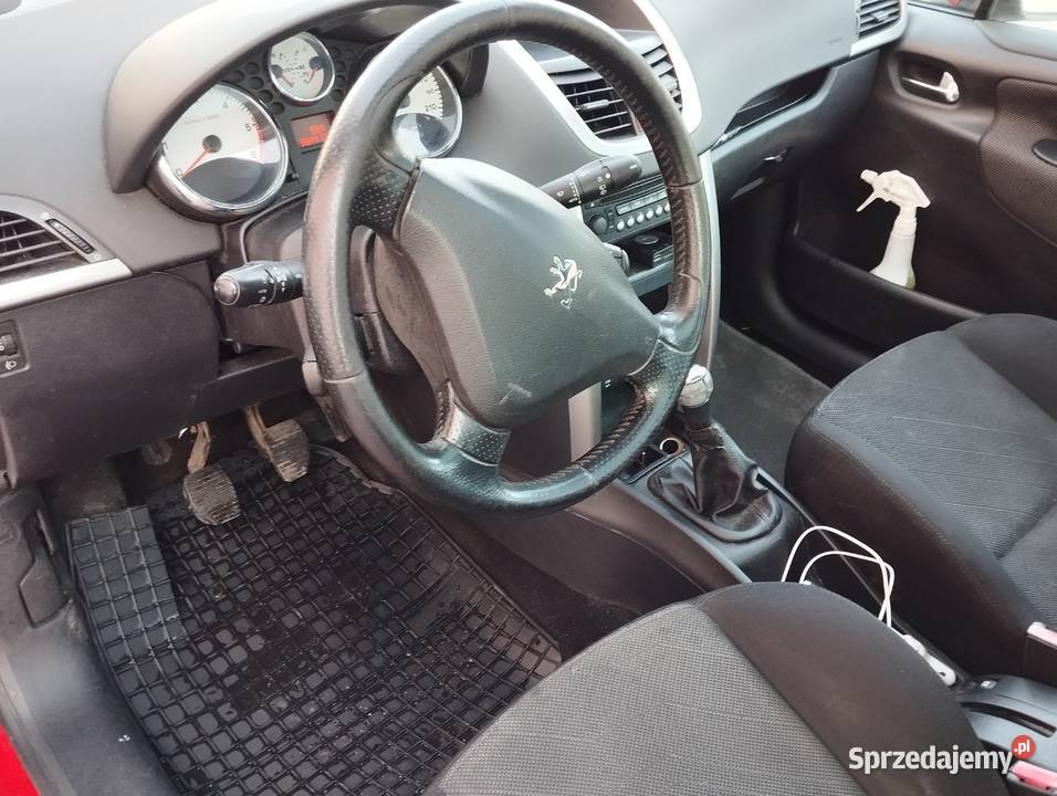 Peugeot 207 16 HDi hak panorama nieuszkodzony Oleśnica