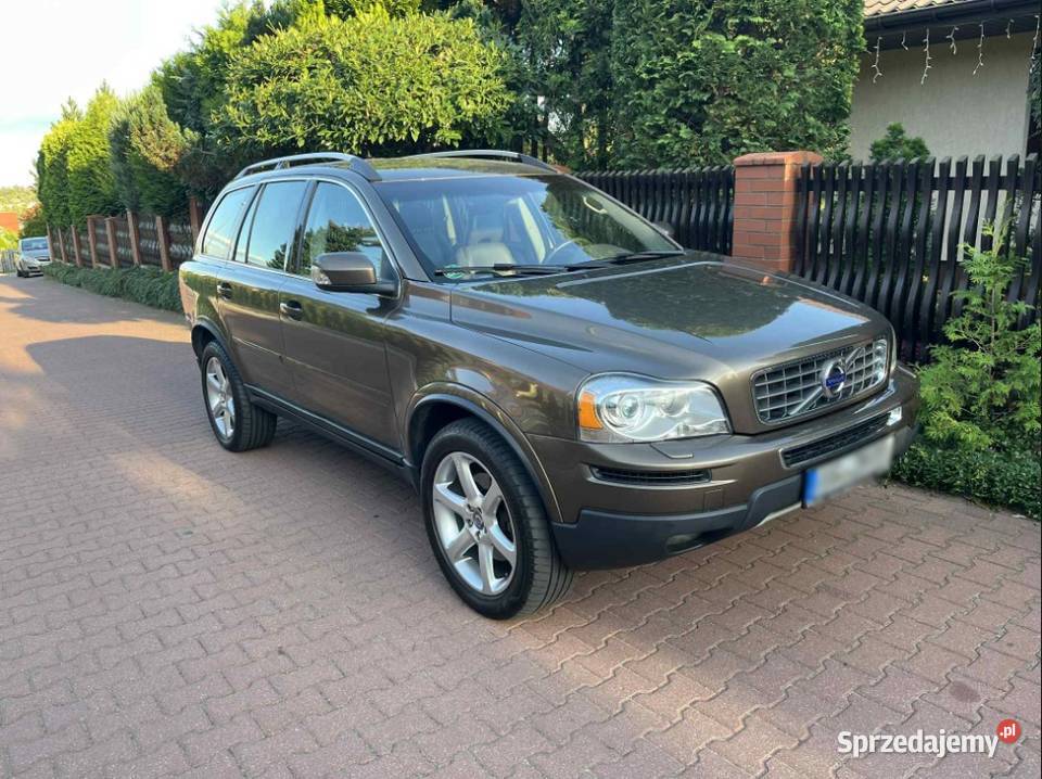 Volvo XC90 D5 24D 4X4 MOMENTUM Rok produkcji 2011 Szczecin