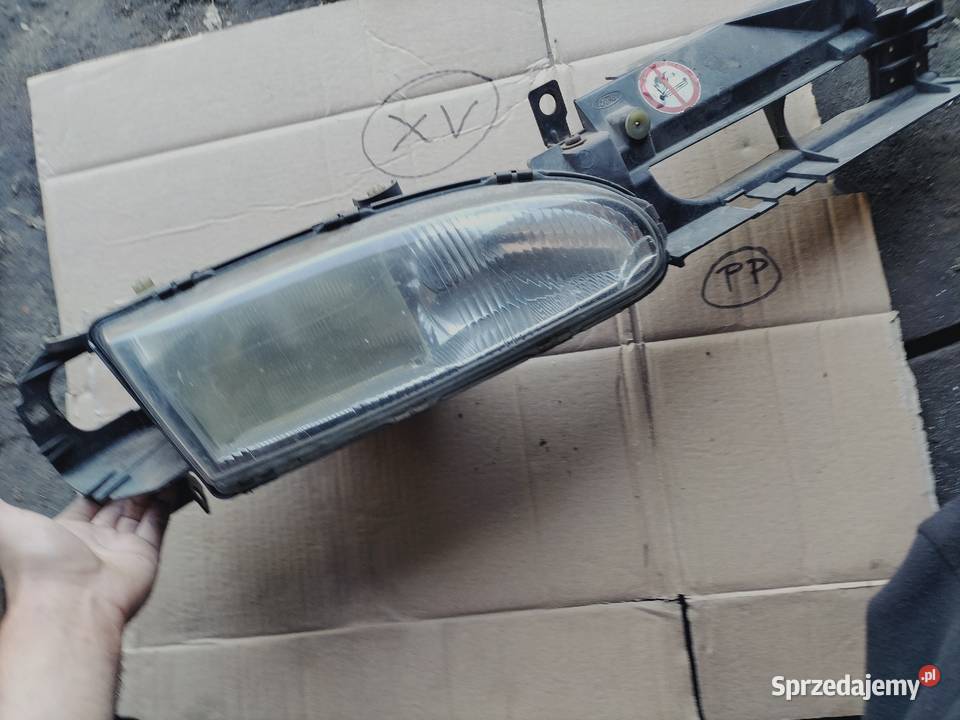 LAMPA PRZÓD PRZEDNIA PRAWA REFLEKTOR PRAWY FORD Oświetlenie lubelskie Kamień-Kolonia