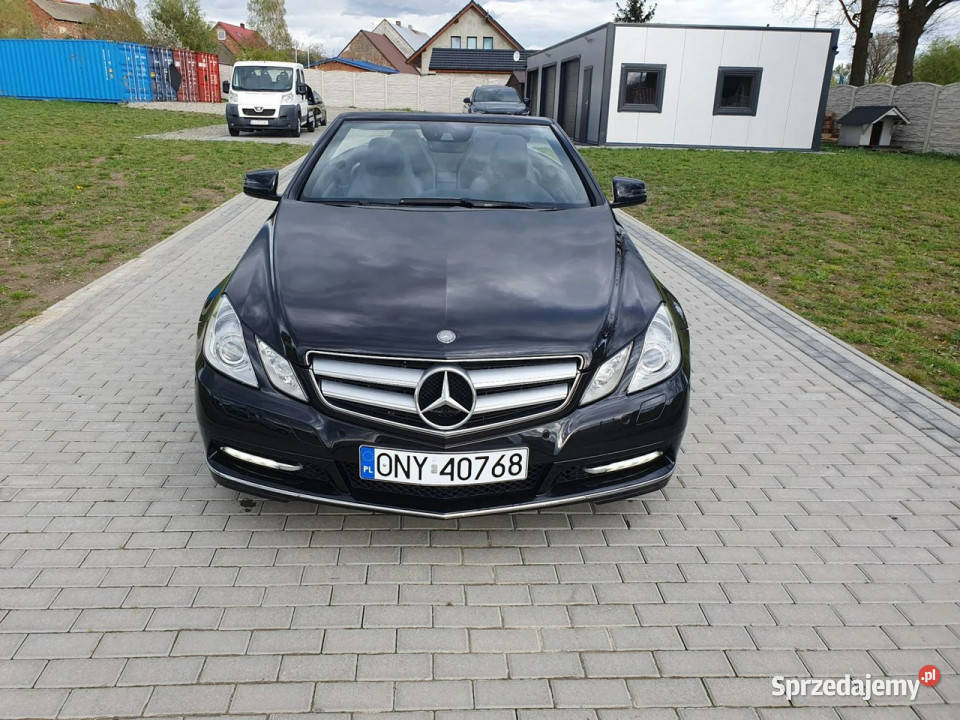 Mercedes E 200 Kabriolet Avantagrde FULL Stan tempomat Strobice