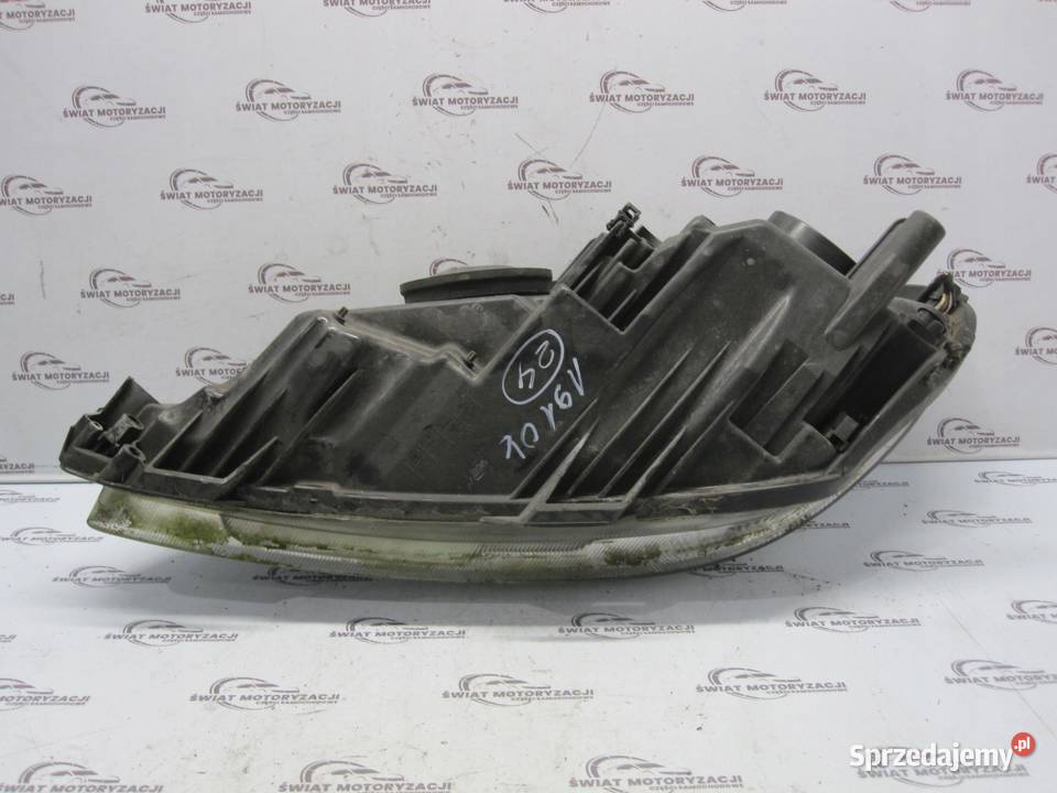 SKODA FABIA II lampa prawa przód ANGLIK