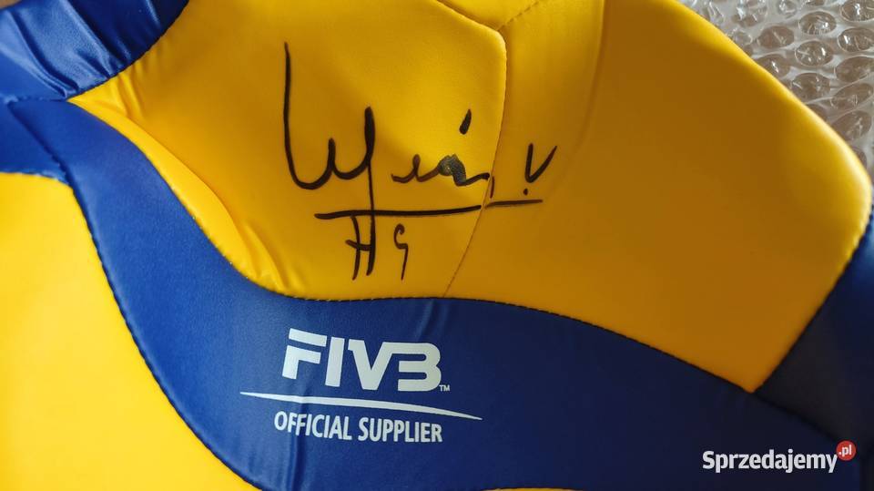 Piłka siatkowa z autografem Wilfredo León Venero