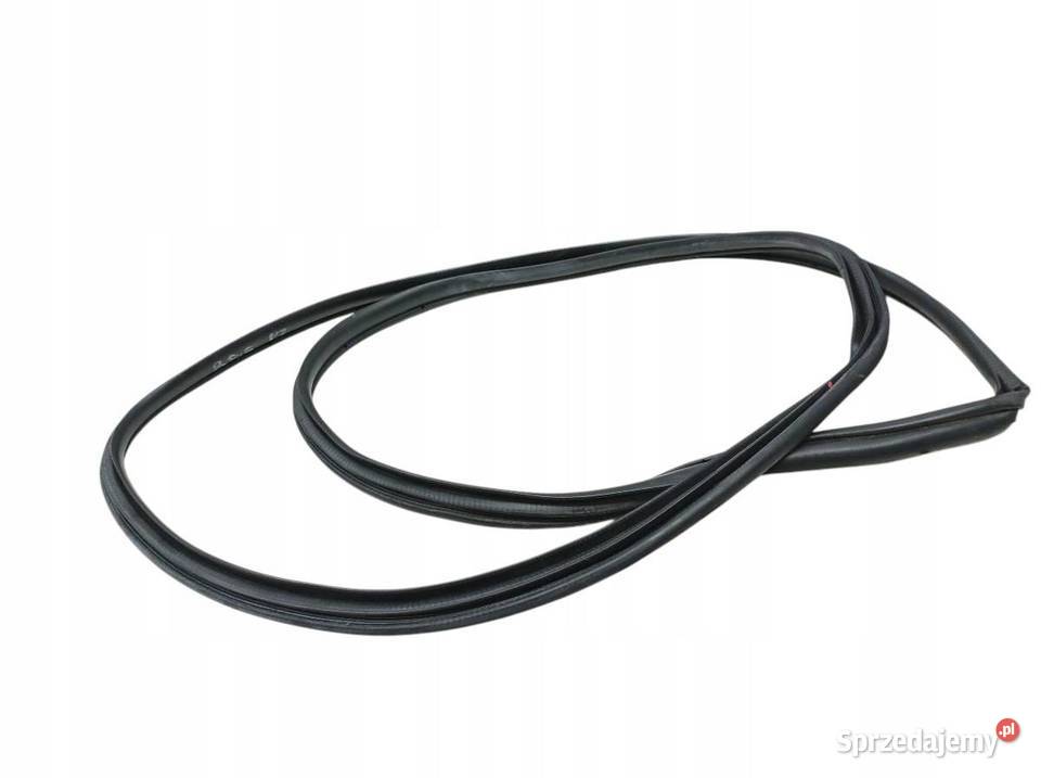 USZCZELKA DRZWI KAROSERYJNA PRAWY TYŁ E16 E17