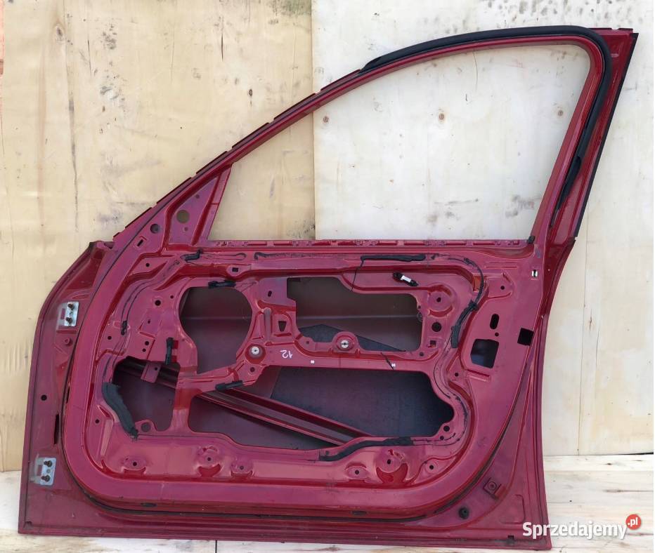 DRZWI PRZEDNIE PRAWE BMW 3 E90 E91 Skołoszów