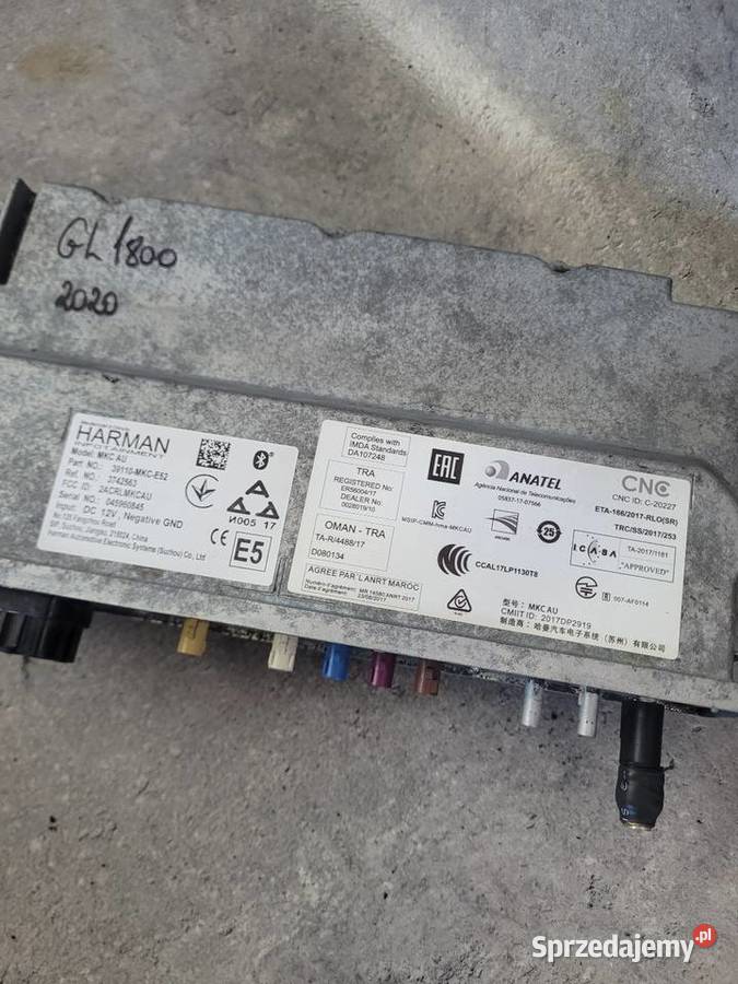 HONDA GOLD WING GL1800 SC79B 1823 OEM RADIO sprzedam