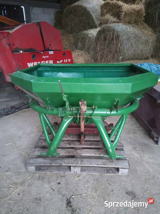 Rozsiewacz nawozu Amazone 600 Kęsowo