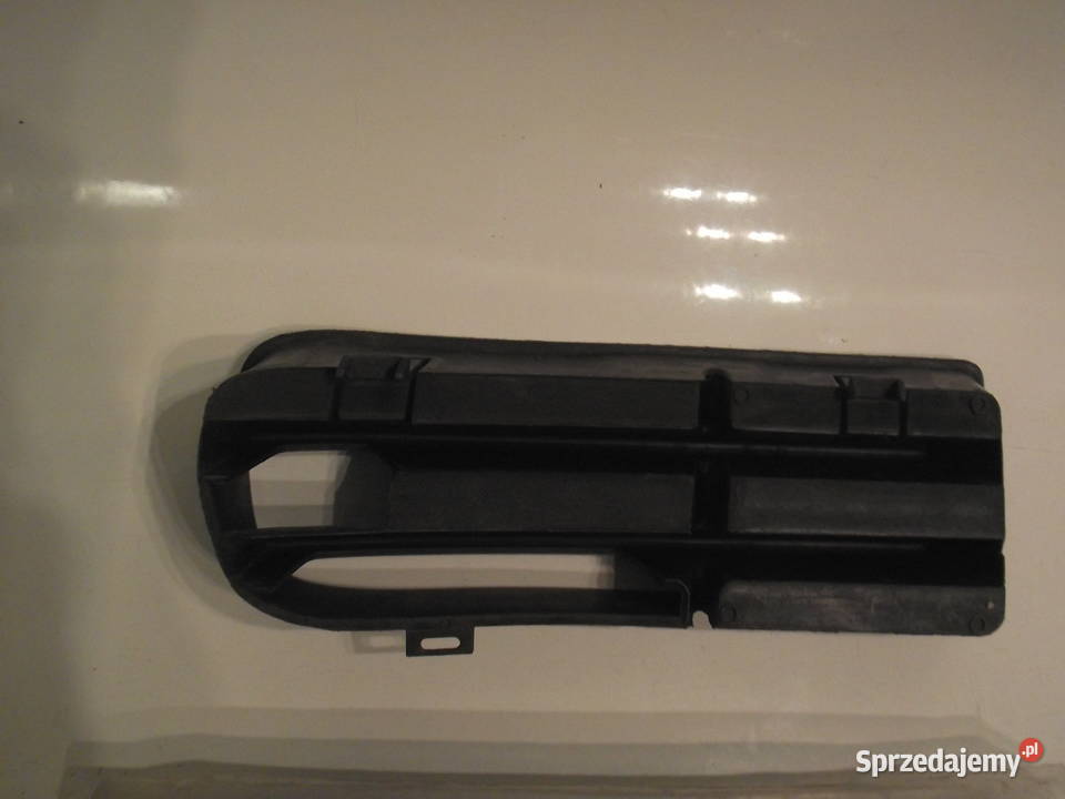 Vw Golf IV Kratka w zderzak Lewa Oryginał Rok produkcji 2000 Wrocław