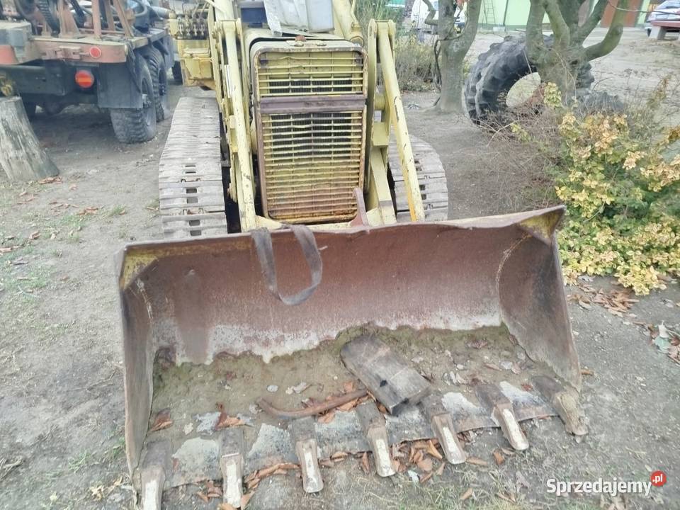 Spycharka gąsienicowa Massey Ferguson Chełm sprzedam