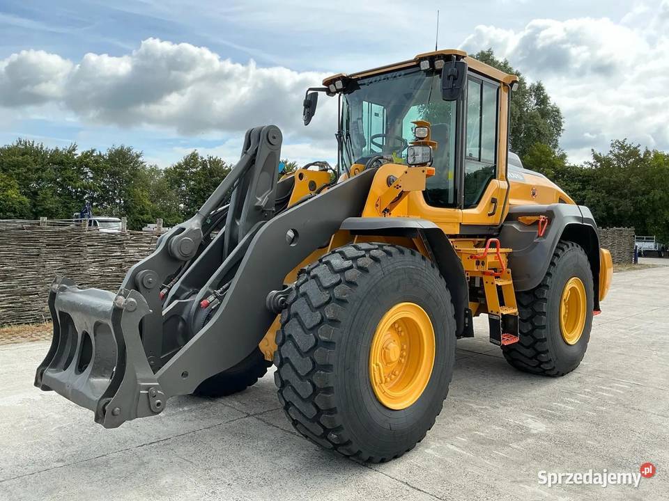 Ladowarka kolowa Volvo L 120H mazowieckie Warszawa