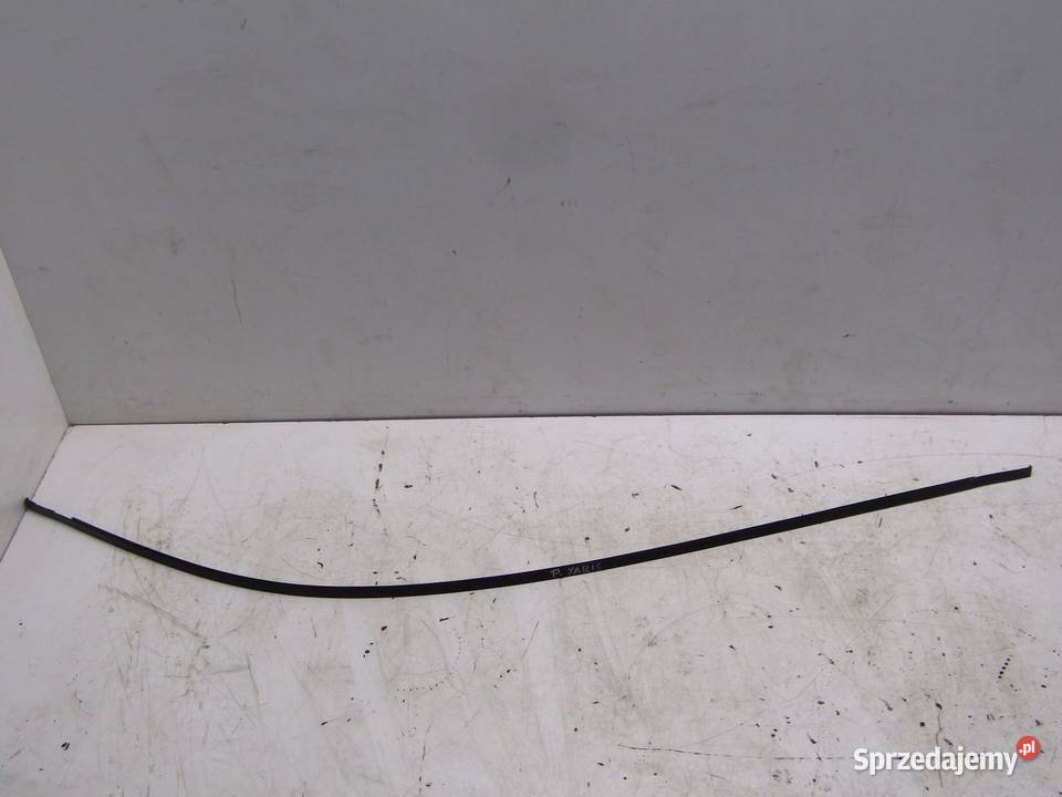 LISTWA DACHOWA PRAWA PRAWE TOYOTA YARIS III LIFT