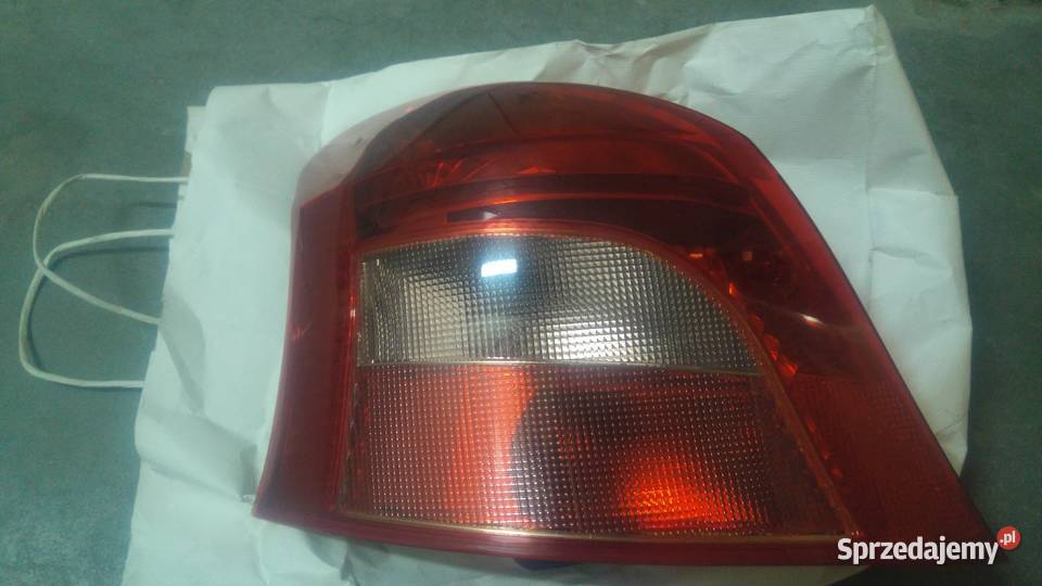 Oryginalna lampa Toyota Yaris II LUNA 2008 tył Rok produkcji 2008 Warszawa