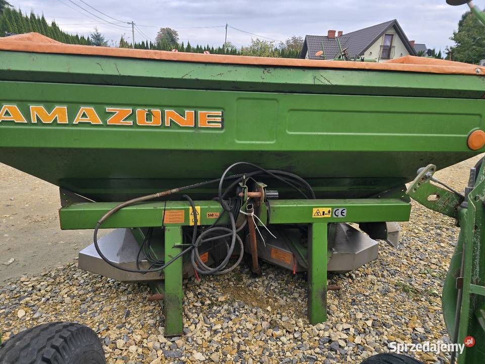 Rozsiewacz nawozów Amazone ZAM Novis 1500 import Maków
