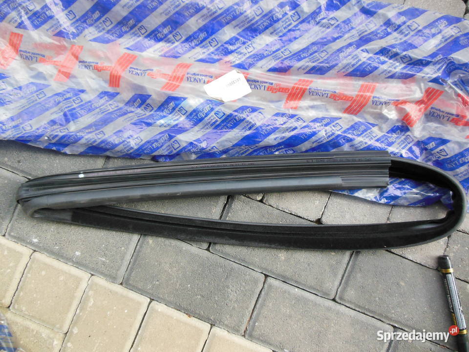 PROFIL GUMOWY DRZWI PRAWY FIAT PUNTO 3P 931999