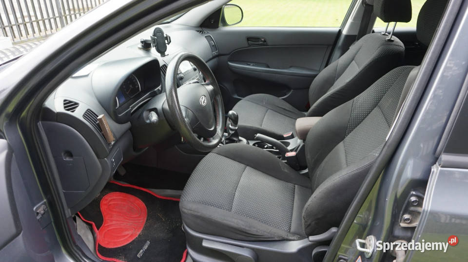 Hyundai i30 zarejestrowany ubezpieczony immobilizer lubuskie Zielona Góra sprzedam