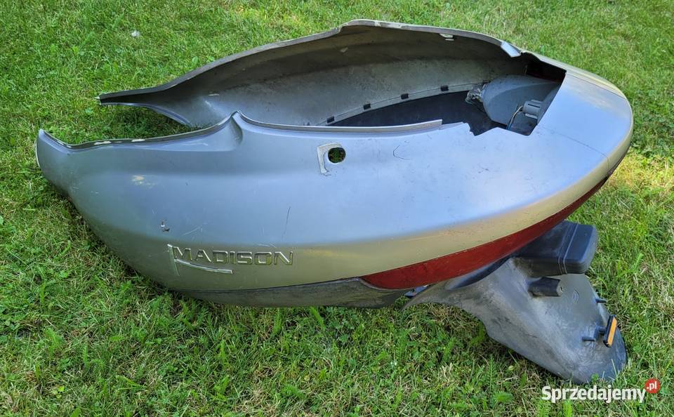 MALAGUTI MADISON I II komplet bok zadupek Motoryzacja Piła