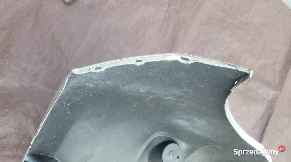 TOYOTA AURIS I LIFT 0912 ZDERZAK TYŁ TYLNY 6424 osobowe