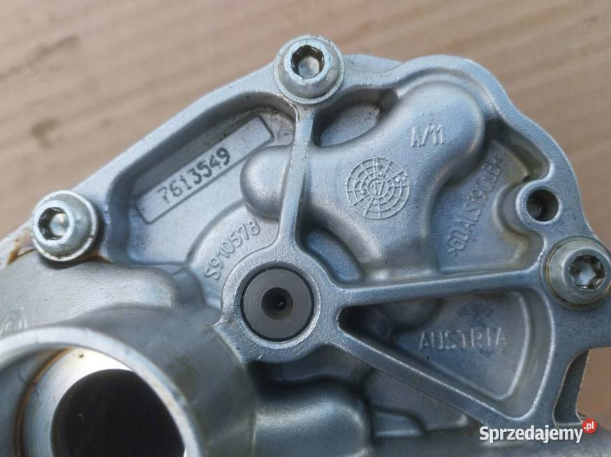 Pompa Oleju N55 BMW E70 E90 F01 F10 F30 7613549 Grzywna