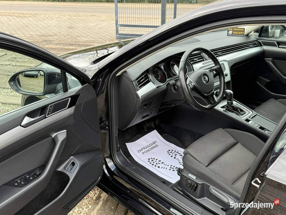 Volkswagen Passat DSGnaviserwissuper stanz czarny Passat pomorskie Dąbrowa