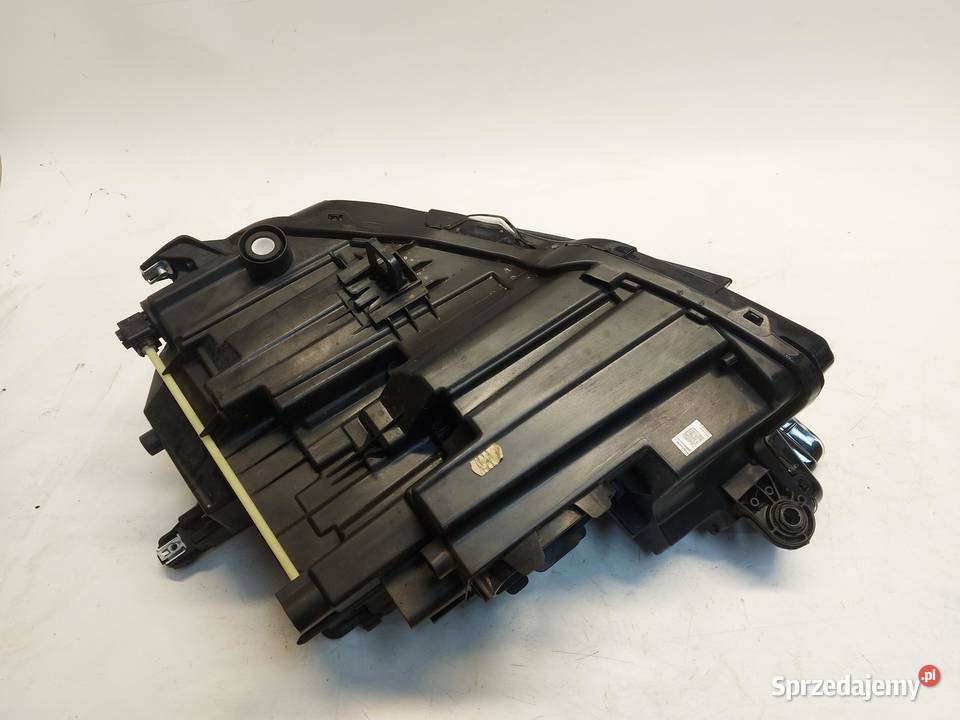 Audi Q4 ETRON 89A 89E LAMPA LED PRAWY PRZÓD