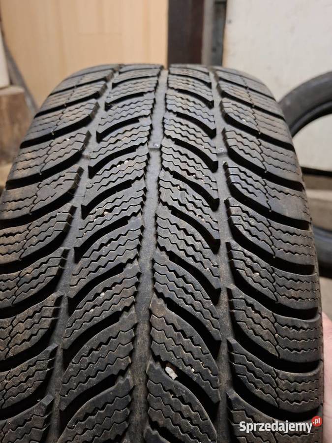 Opony zimowe 22555R16 Dębica Frigo 2 bieżnika 6 sprzedam
