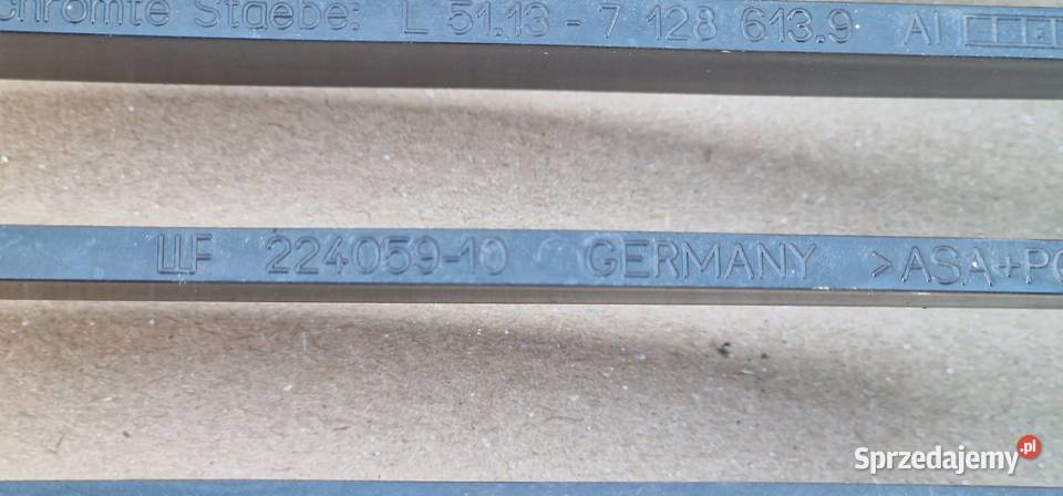 BMW 3 E90 E91 GRILL NERKA ATRAPA LEWA 22405910 Trzciel