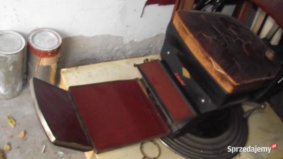 Stary fotel dentystyczny fryzjersko barberski lubelskie