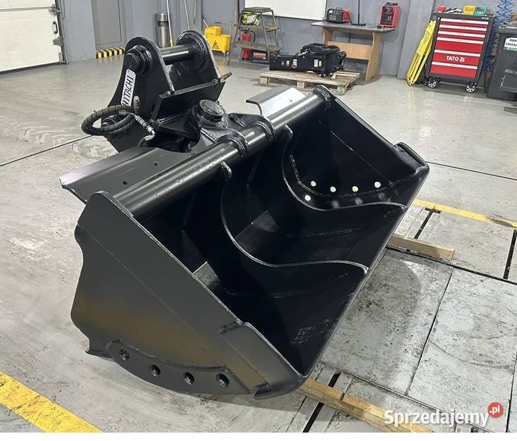 UŻYWANA ŁYŻKA SKARPOWA HYDRAULICZNIE UCHYLNA